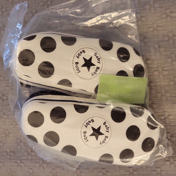 NIB Baby shoe lot - Picture 7 of 9